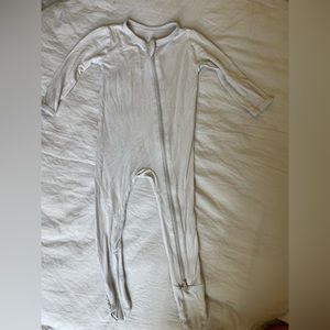 KYTE BABY Soft Bamboo Rayon Oat Footies